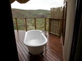 Esiweni honeymoon suite outdoor bath
